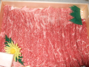 茨城県に嫁いでいる義理の姉の感謝のギフトより、常陸牛が我が家に届きました。すき焼きの時は、さっぱり柔らかい牛肉でした。